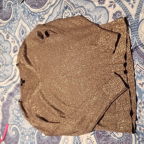 Sweater - Picture 1 of 3